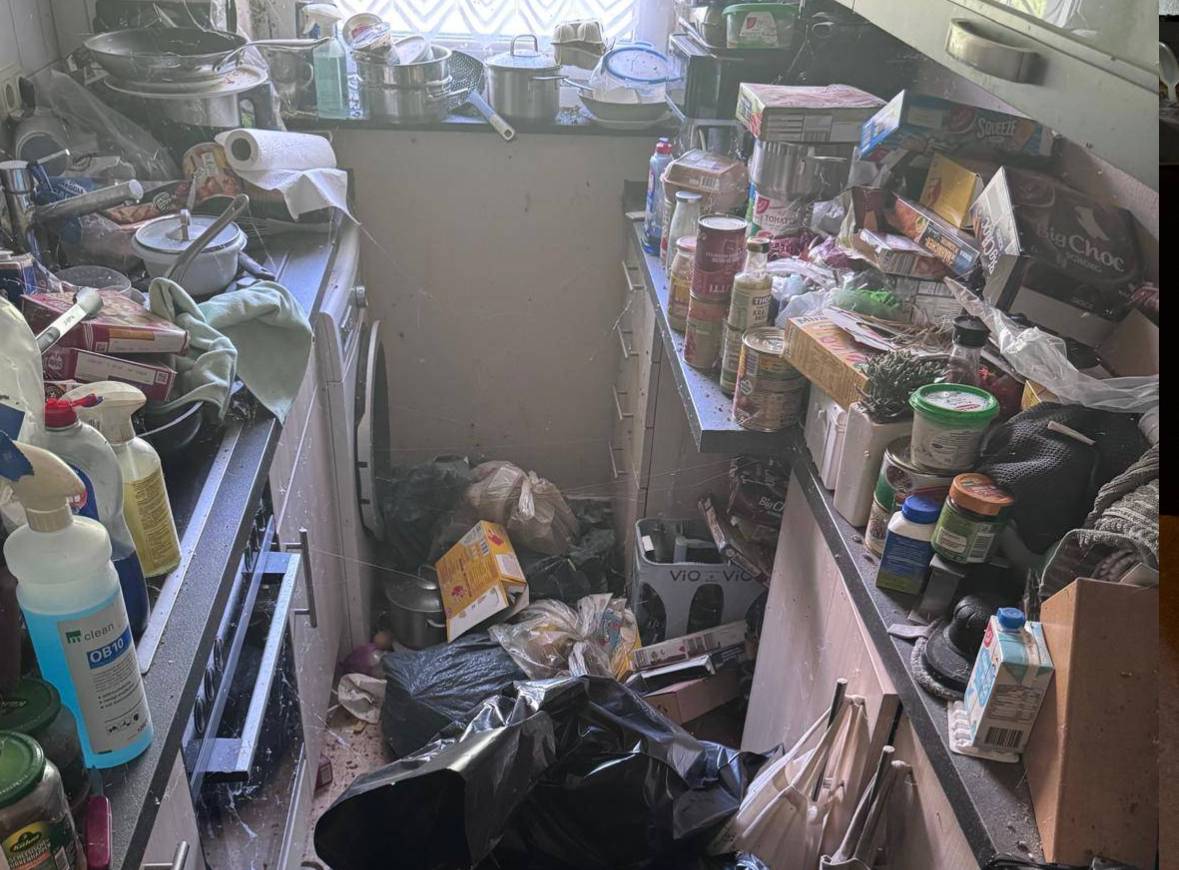 Vorher: stark vermüllte Küche