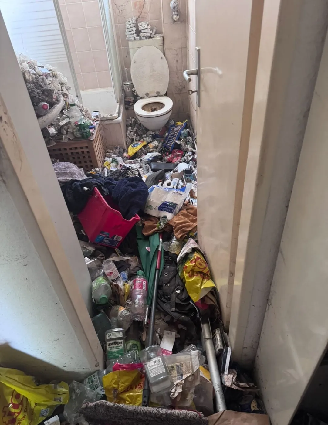 Vorher: Badezimmer – Komplettsanierung
